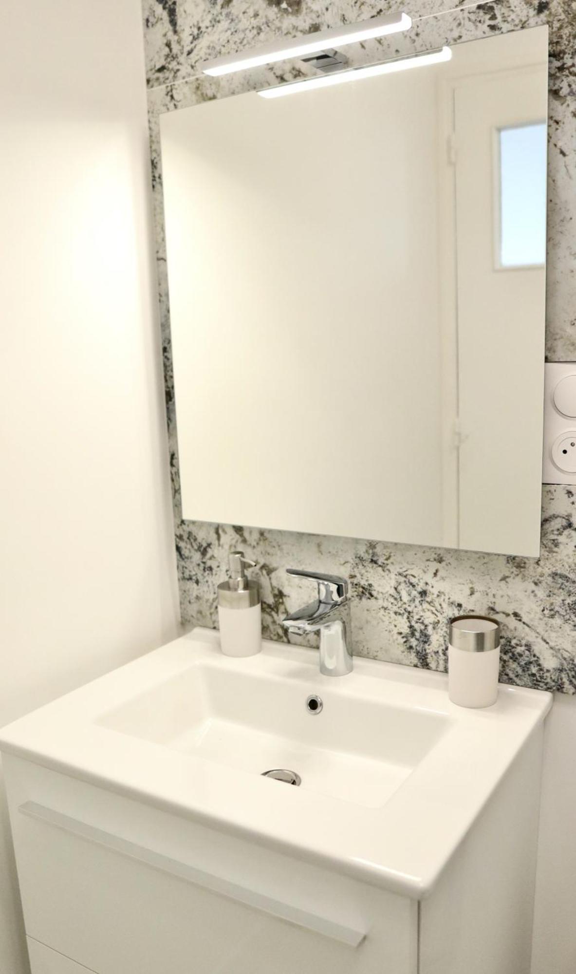 Appart- Hotel Love Room Yschool Troyes Ngoại thất bức ảnh